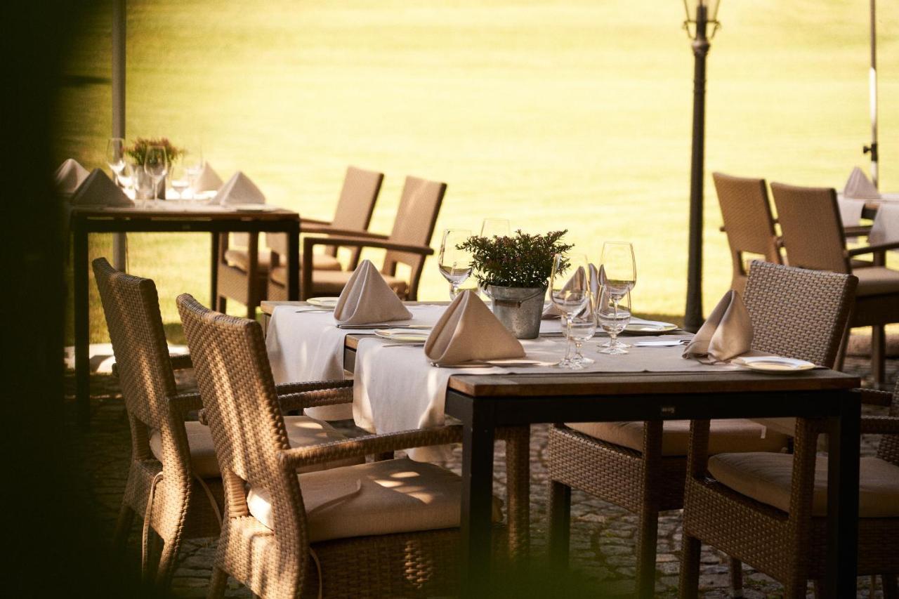Gaestehaus Am Wasserschloss & Restaurant Wasserschloss Inzlingen מראה חיצוני תמונה