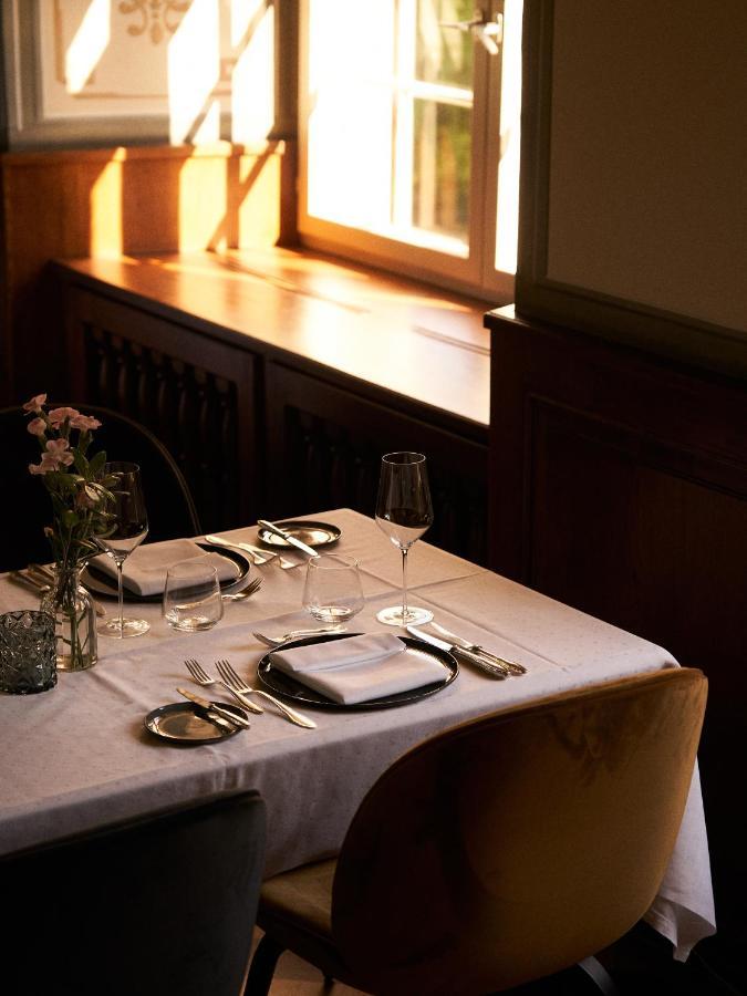Gaestehaus Am Wasserschloss & Restaurant Wasserschloss Inzlingen מראה חיצוני תמונה